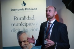 ECONOMIA-PLATEADA-595