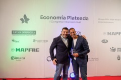 ECONOMIA-PLATEADA-1018