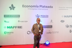 ECONOMIA-PLATEADA-524