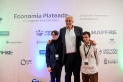 ECONOMIA-PLATEADA-637