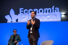 ECONOMIA-PLATEADA-877